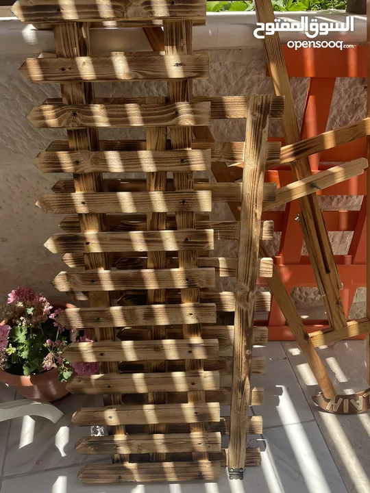 ألواح قواطع خشب