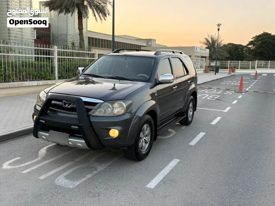 TOYOTA FORTUNER 2006