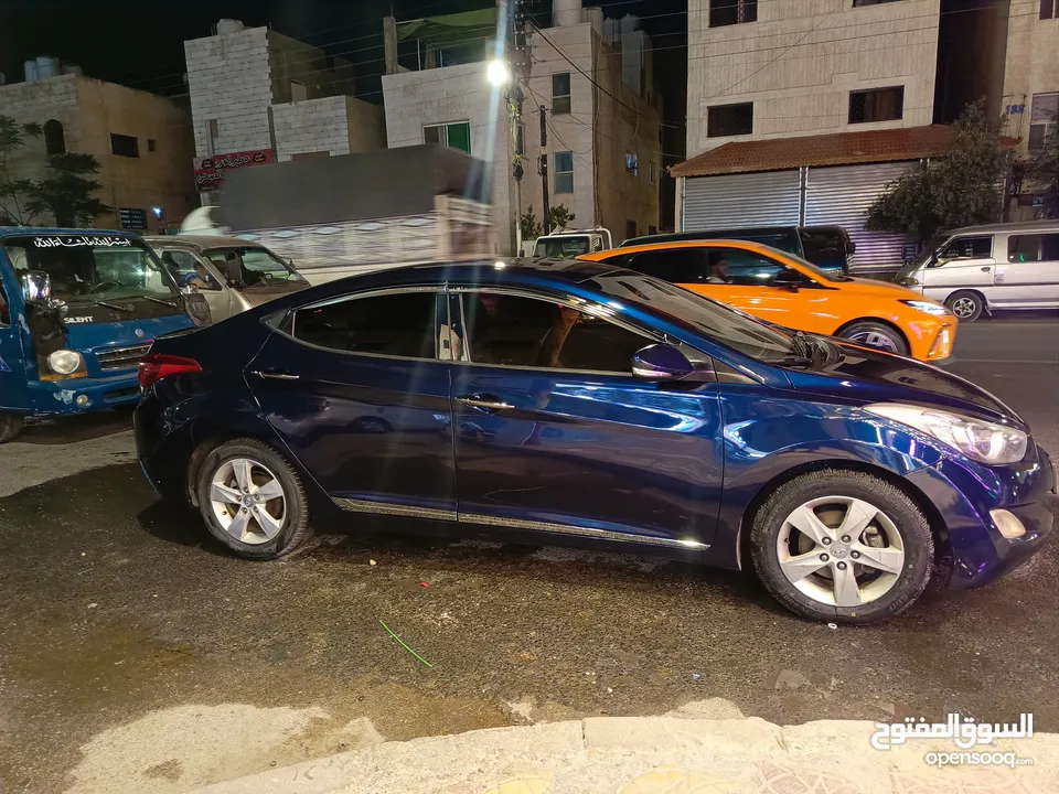 فحص كامل سبعه جيد دهان جديد كوشوك جديد مكيف شغال حامي بارد جير عادي سته غيار اقتصاديه في البنزين
