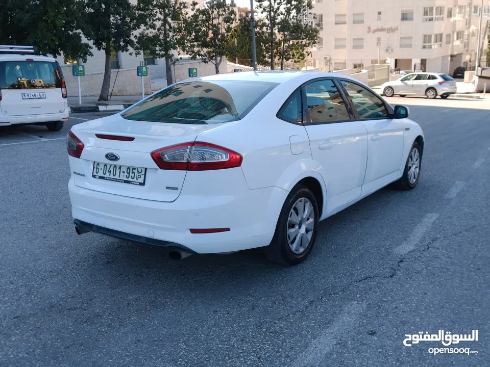 فورد مونديو اوتومات سنة 2014 لقطه