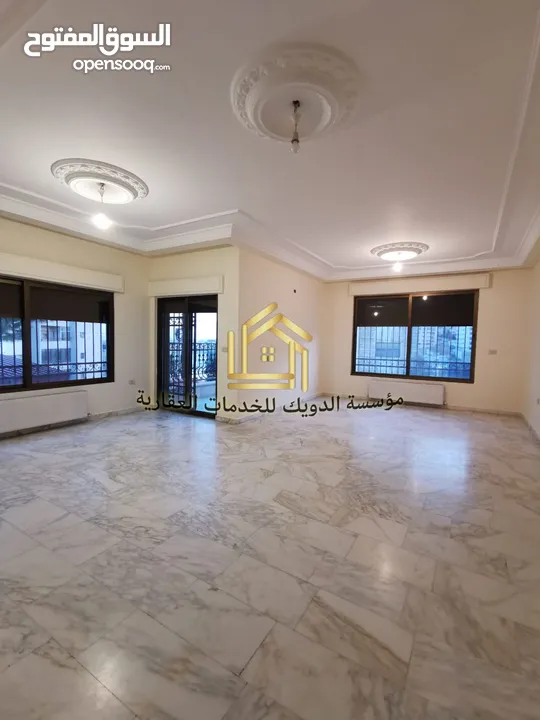 شقة مميزة - ضاحية الرشيد - 4نوم 2ماستر - 250م - قرب الخدمات العامة