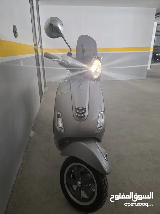 Vespa 2022 للبيع