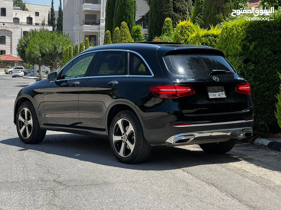 مرسيدس جي ال سي بلج ان هايبرد 2019 Mercedes GLC350e 4Matic Plug-in Hybrid