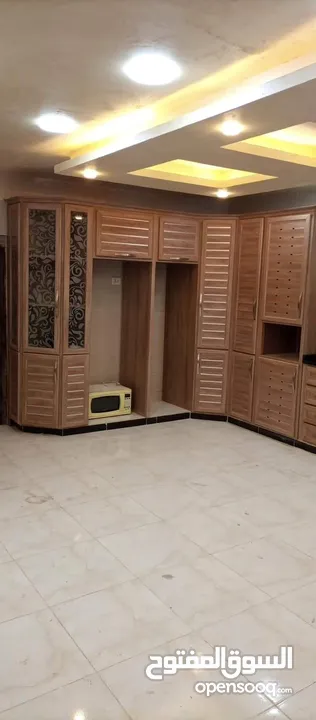 مطابخ المنيوم صلد / pvc