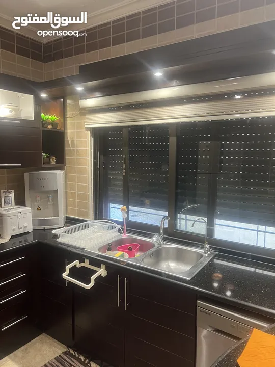 شقه للبيع ضاحية الرشيد خلف جامعة الاميره سميه