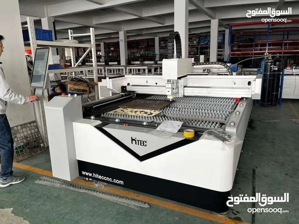 Fiber Laser Cutting Machine 1325 آلة فايبر ليزر لقص المعادن