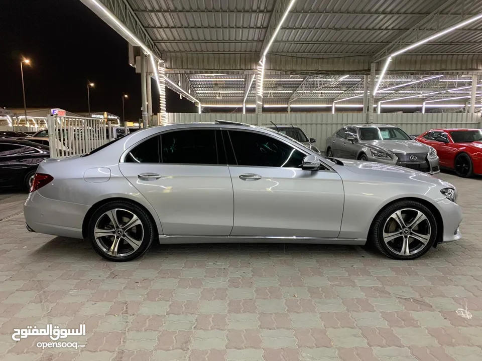 Mercedes E300 2019 Full option in excellent condition no accident well maintained