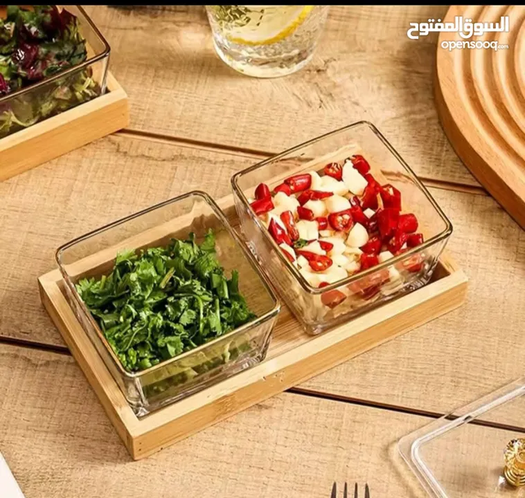 صحون بقاعده خشبيه