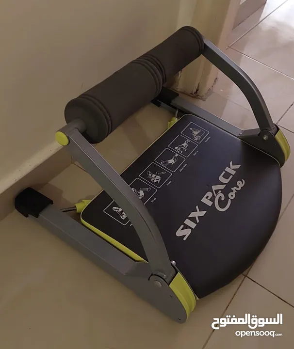جهاز six pack بحالة الجديد تمارين متعددة ومختلفة (معدة ، أيدي ، أرجل) مستويات مقاومة قابلة للتغيير