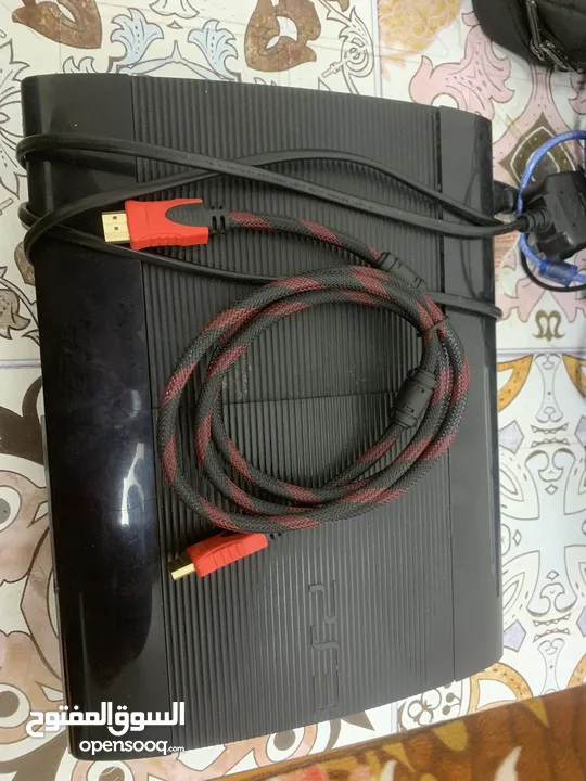 Ps3 slim بلاي ستيشن 3 للبيع بحالة الوكالة معها ايدين عدد2 وحده اصلية  السعر جدا ممتاز مقارنة مع ps3