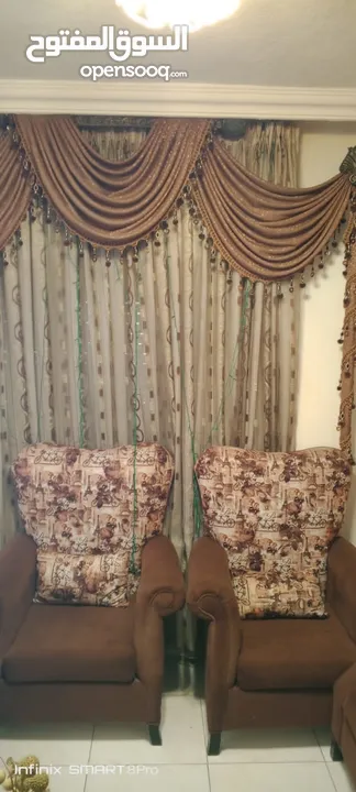كنب شبة جديد مع البرادي