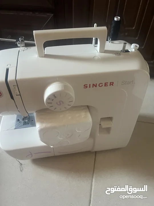 ماكينة خياطة singer بيضاء جديدة بالكرتونة