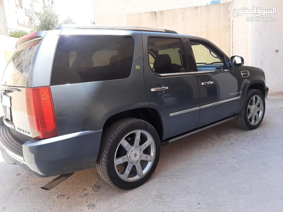 cadillac escalade