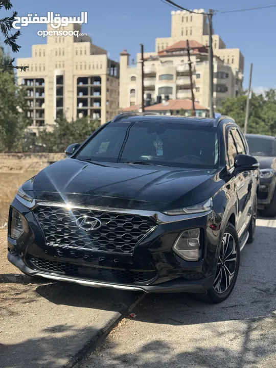 هونداي سنتافيه ون مليون موديل 2018   مطور 2200 ديزل  ترخيص وتأمين شامل لشهر 4 فحص دهانات تجميلي