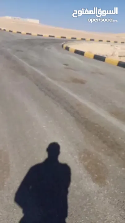 ارض للبيع في الموقر 10 دونم بالقرب من عمان الجديدة والمدينة الرياضية الجديدة