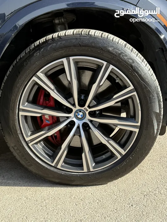 BMW X5 ترخيص 2022 ترخيص  محرك 3000 هايبرد plug in/يقطع على الشحنه 80 كيلو متر