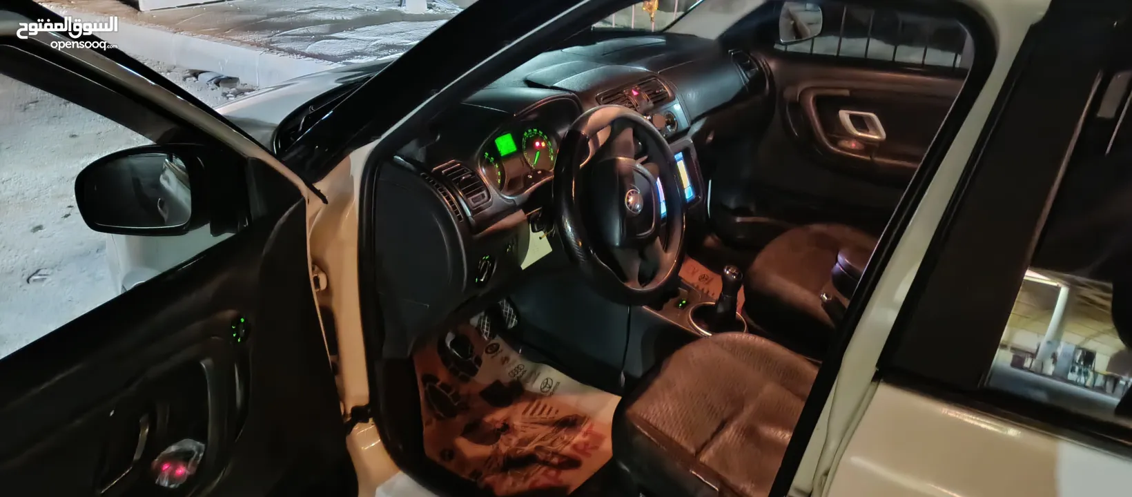 سكودا فابيا 2012