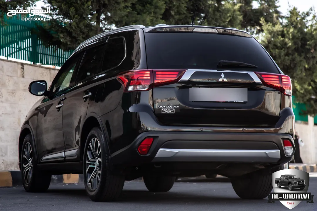 Mitsubishi Outlander 2016    السيارة بحالة الوكالة