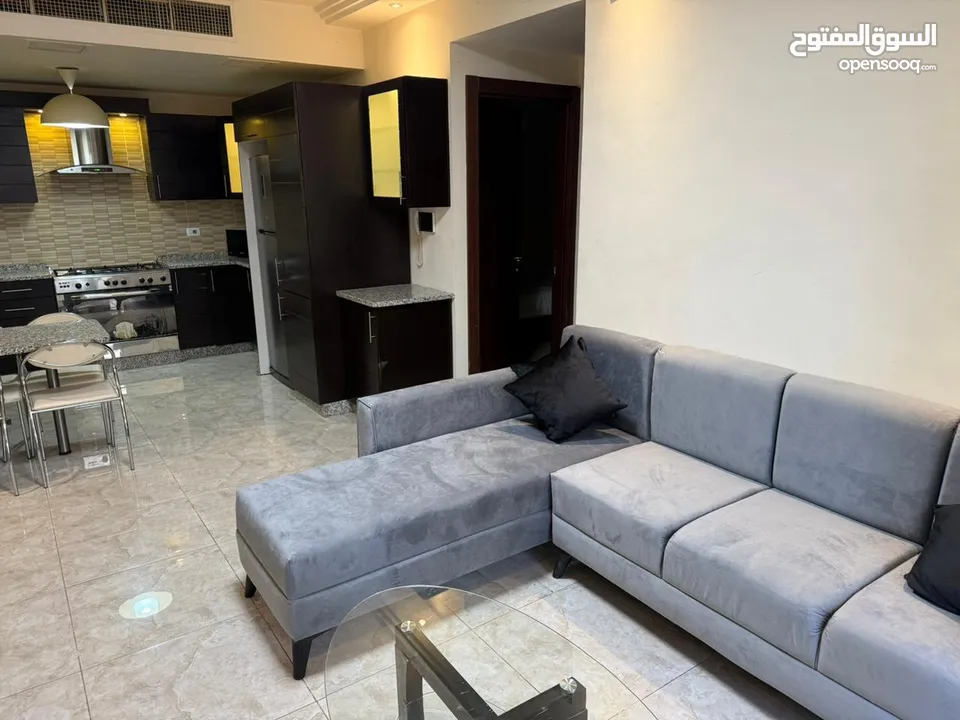 شقة مفروش لايجار الدوار السابع مقابل كوزمو