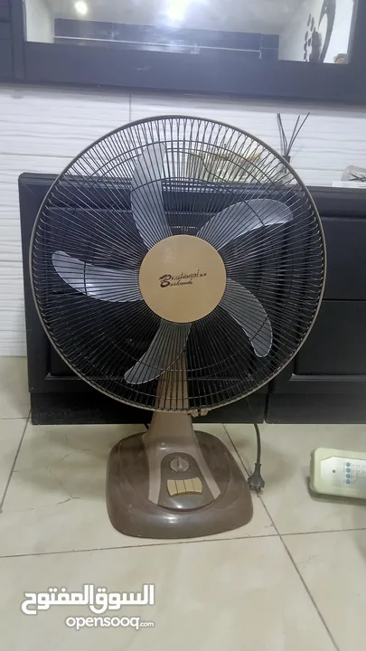 مراوح مستعمله  بحاله ممتازه مع الفحص سعر المروحه عشر دنانير