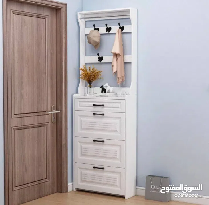 الخزانة العملاقة متعددة الاستخدام – ارتفاع 220 سم  إذا بدك ترتّب بيتك بأسلوب راقي وذكي... هاي الخ