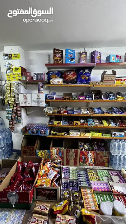 سوبر ماركت على الشارع الرئيسي في جبل الجوفة للبيع خلو