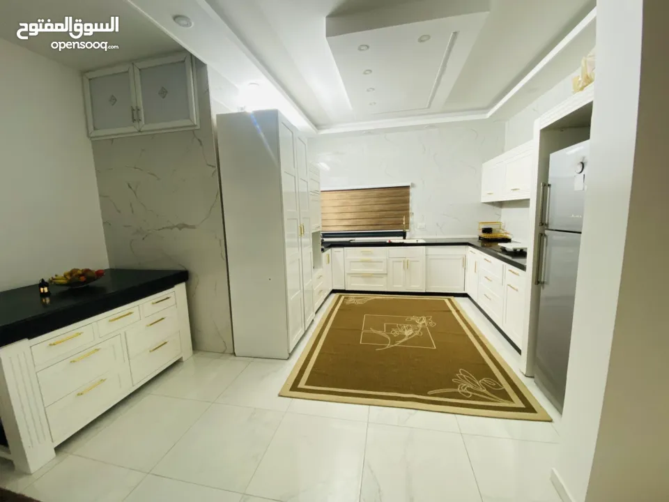 بيت جاهز للبيع