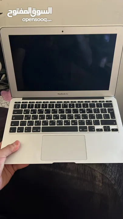Mac Book Air(2011) + فلاشة 16 جيجا + توصيل مجاني
