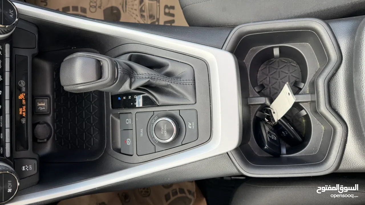 تويوتا RAV4 ترخيص 2023 محرك 2500 هايبرد  جير أوتوماتيك 296 حصان