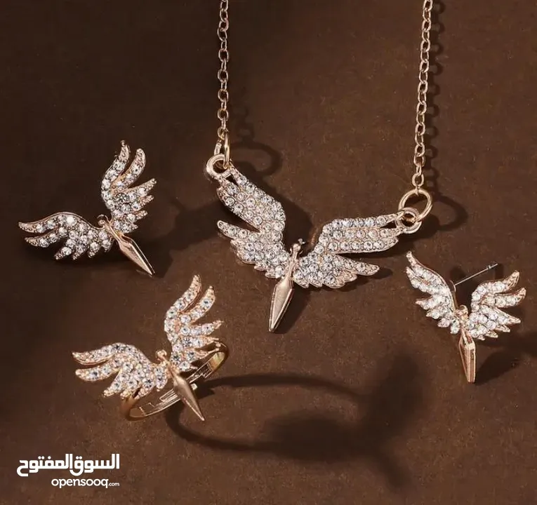 مجموعة جديدة وعصرية من الاكسسوارات  مع كفالة