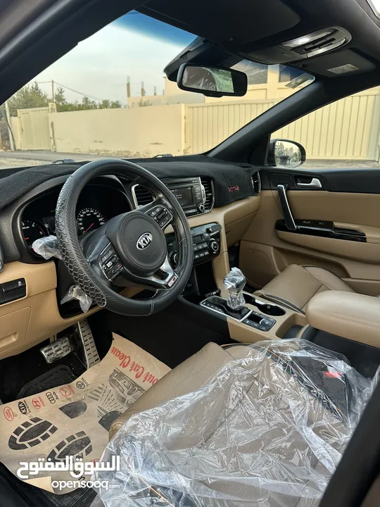 كيا سبورتج ماتور 2000 و4*4 بنوراما هاند و كراسي كهربا سعرر حررق