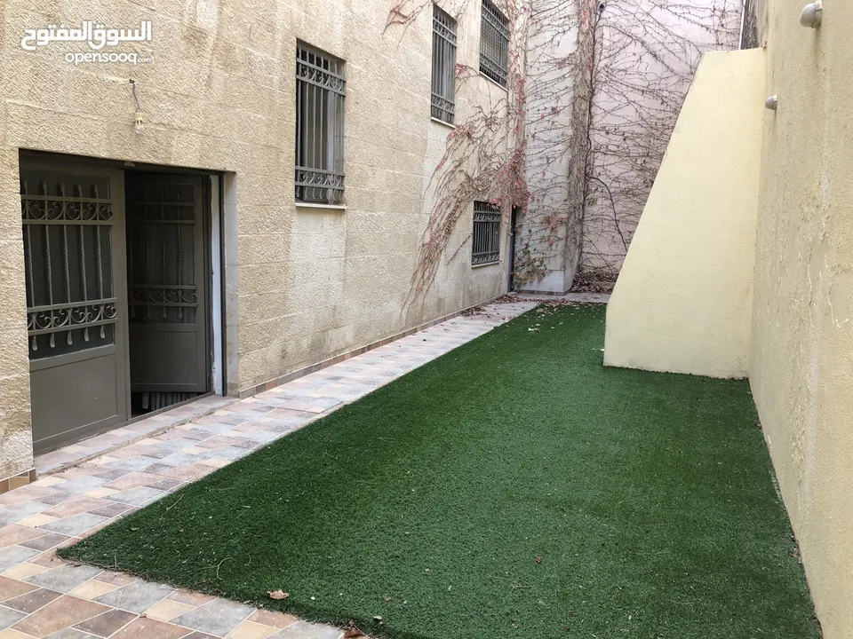 فيلا في عبدون للايجار  Villa For Rent At Abdoun