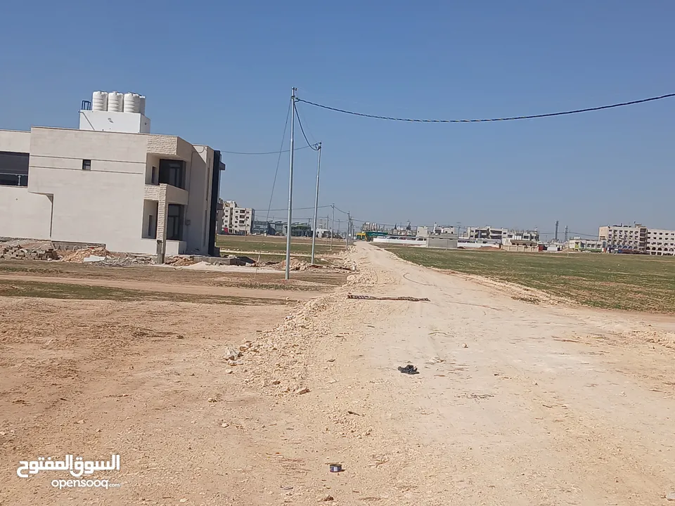 أرض قرب شارع المطار الجيزة حوض الحجرة من المالك