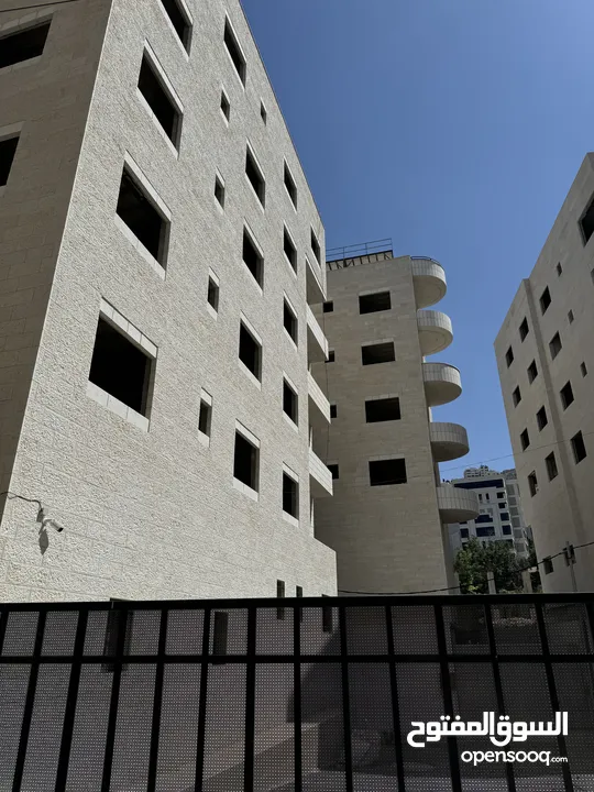 شقه للبيع في رفيديا