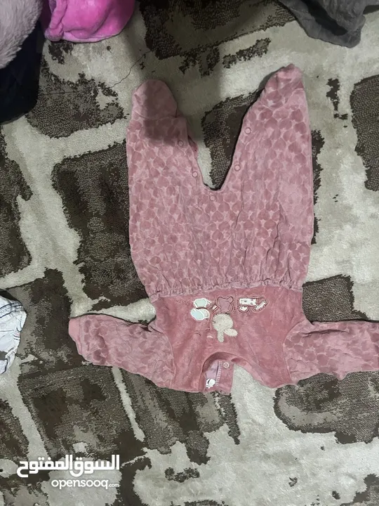 ملابس بيبي