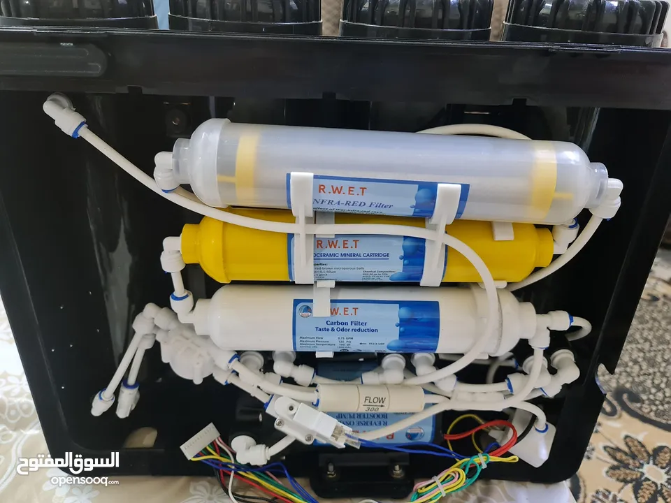 فلتر مياه تايواني حفر 9مراحل مع UV وساعه ضغط وستاند بسعر مغري