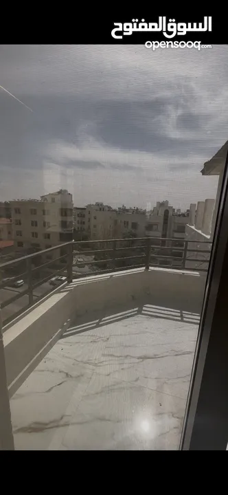 شقه جديده بالصويفيه للايجار موقع ممتاز