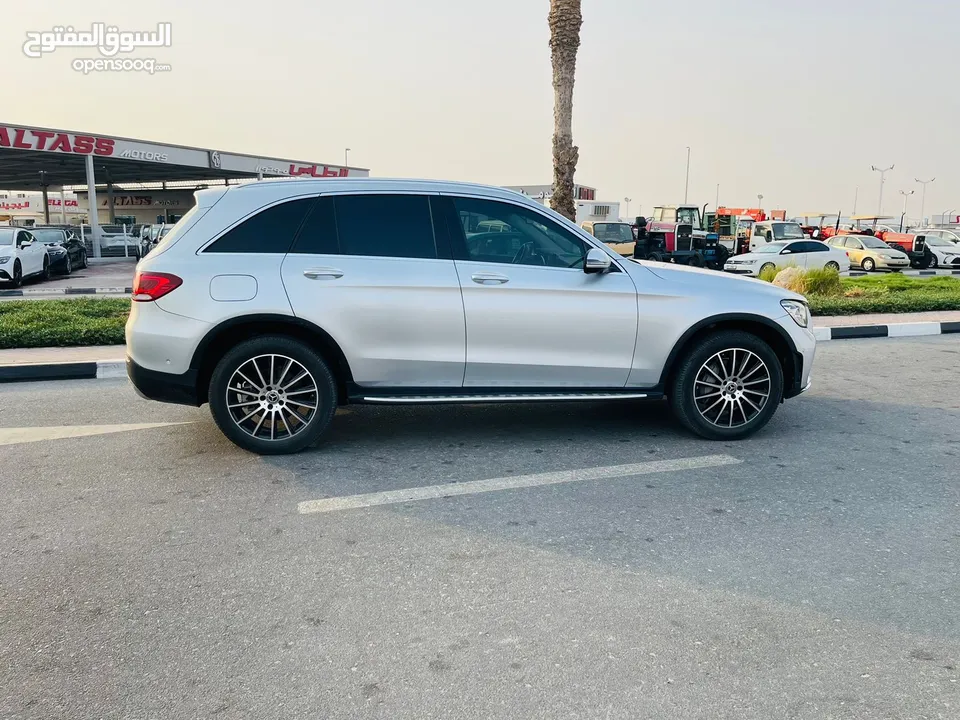 Mercedes glc300 full options 2020