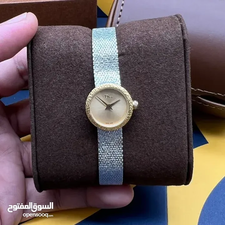ساعات ديور نسائية