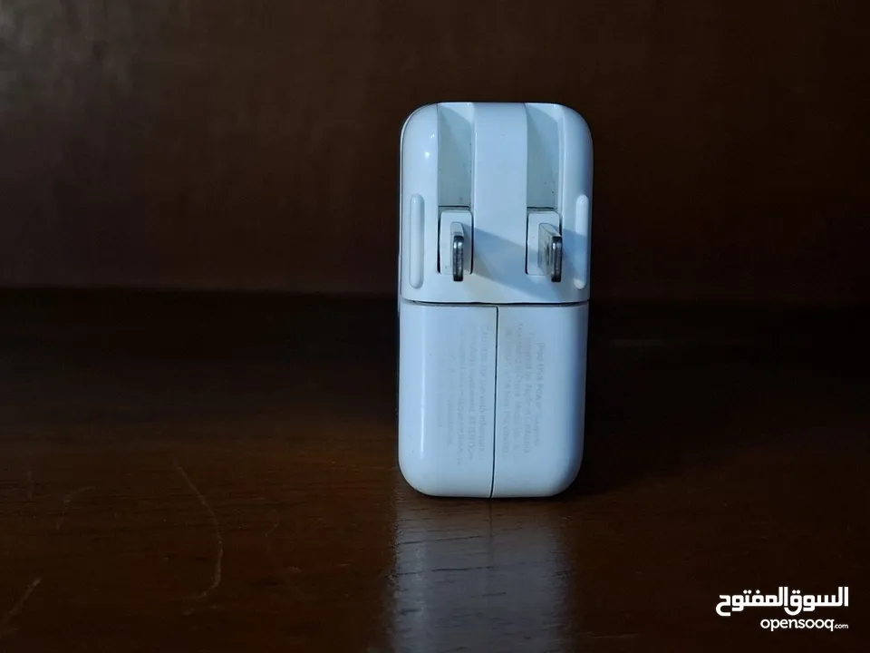 شاحن Apple اصلي