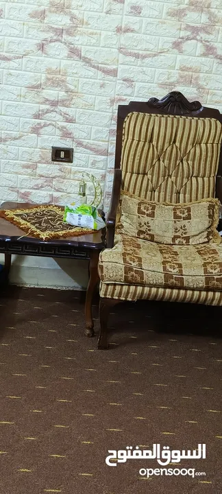 طقم كنب ب7مقاعد خشب سويد