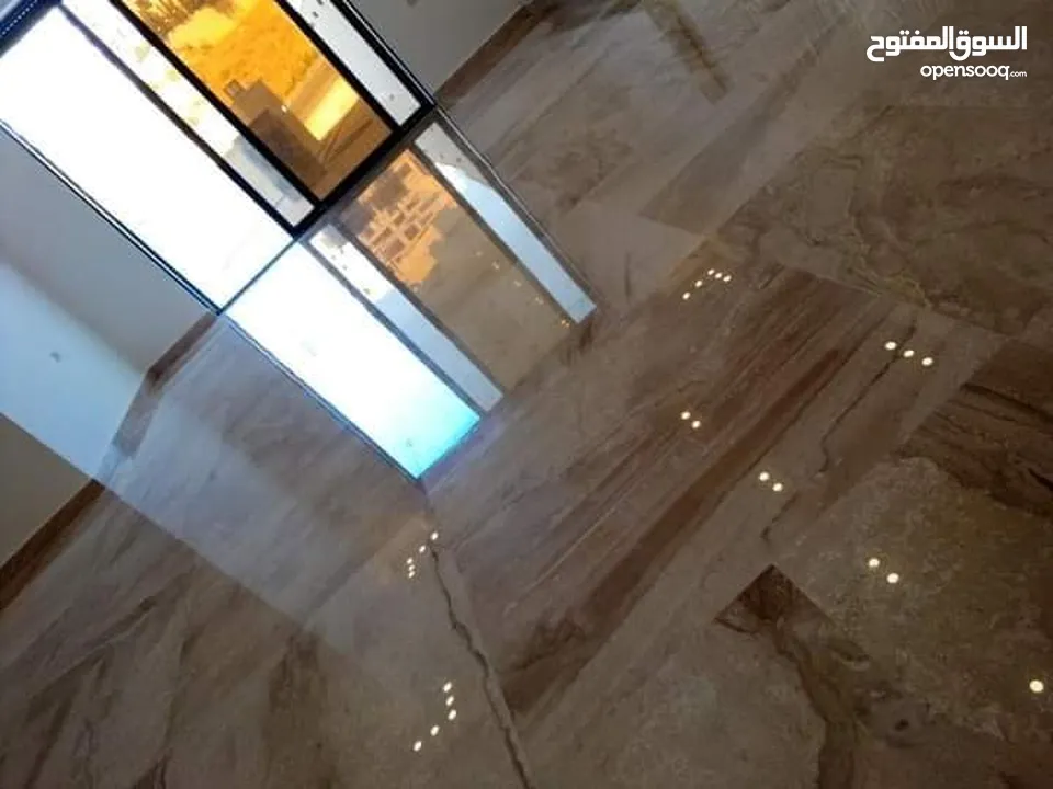 جلي البلاط والرخام وتنظيف سيراميك و بورسلان جلي شحف رخام جلي حجر جلي بازلت جلي بلاط موزاييك