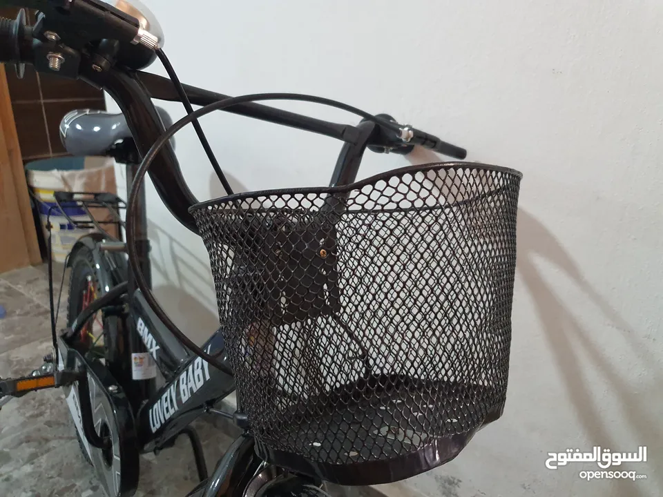 دراجه هوائية BMX جنط 16 لون أسود بحالة الوكالة