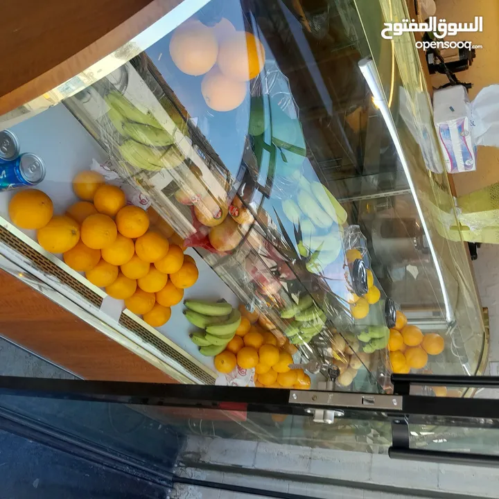 ثلاجه عرض خضار وفواكه وحلويات