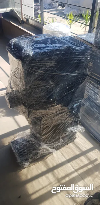 معدات مطعم وكافيه صناعة ايطالية بحالة ممتازة تحتوي على جميع مستلزمات مطعم انا فيه بأسعار مناسبة جدا