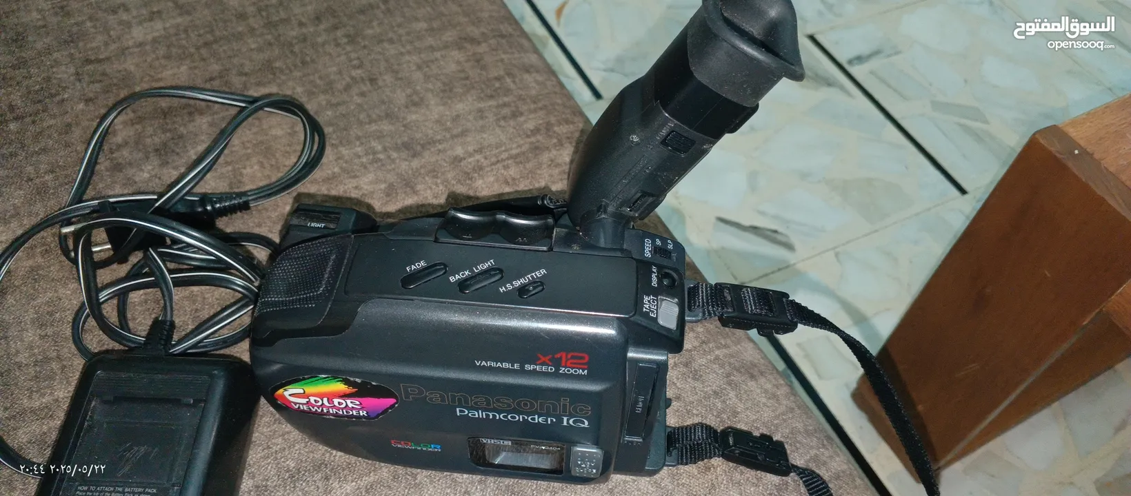 كاميرا عدد2 الاولي panasonic شريط عادي vhs والثانية Dv cam ديجيتال