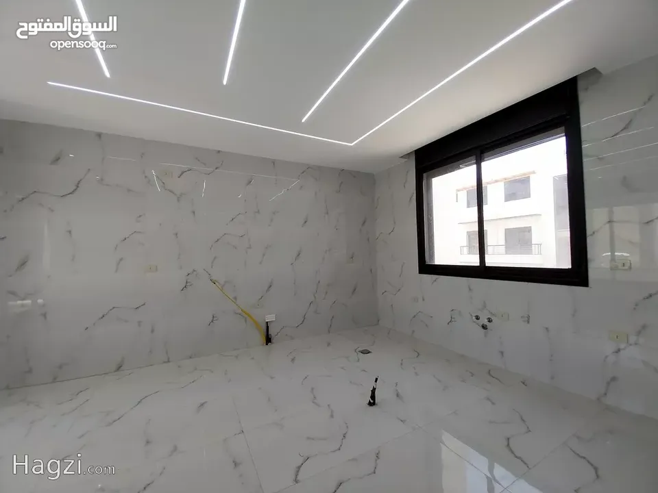 شقة للبيع في دير غبار  ( Property ID : 32888 )