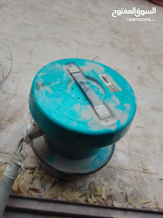 مكنسه كهربائيه