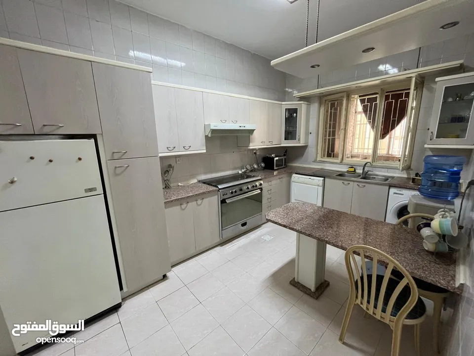 شقة مفروشة للايجار في الشميساني ( Property 38336 )-175064044