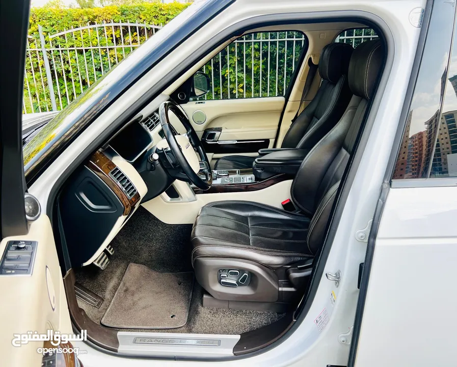 A Clean And Very Well Maintained RANGE ROVER 2014 White VOGUE SPORTS